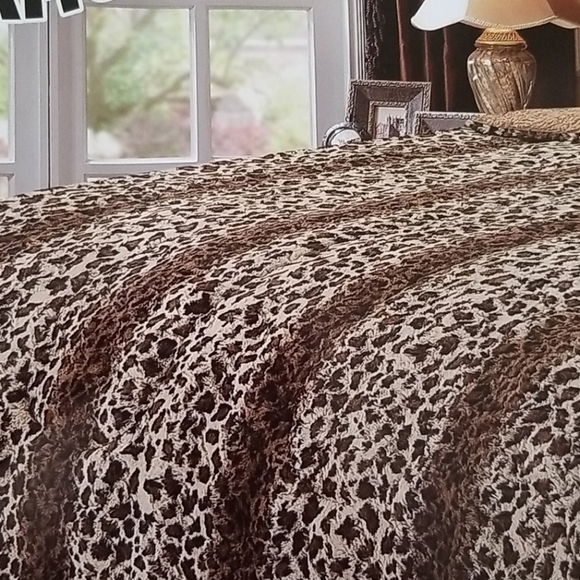 NEW! Luxe Faux Fur Leopard Queen Size Blanket Throw 3 Piece Set - Picture 3 of 8